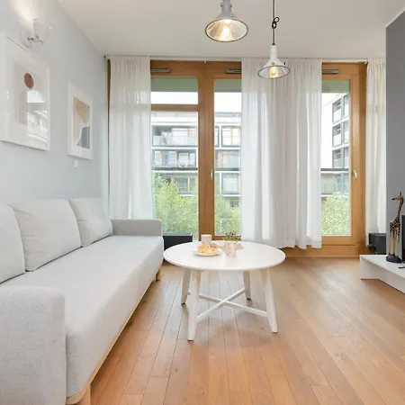 Lejlighed Cozy & Sunny For 4 Guests Kolejowa By Renters