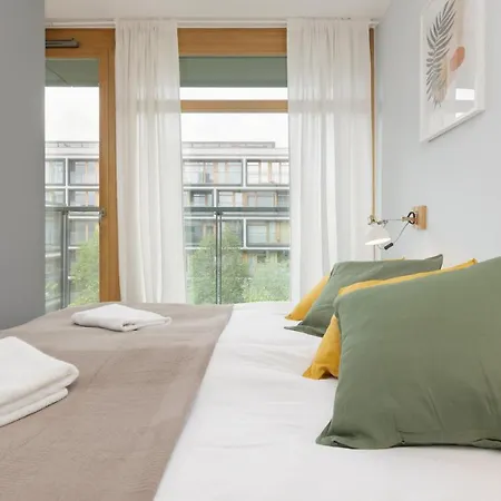 Lägenhet Cozy & Sunny For 4 Guests Kolejowa By Renters Warszawa