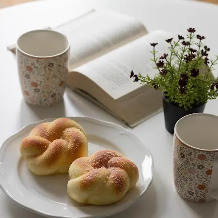 Cozy & Sunny For 4 Guests Kolejowa By Renters Lejlighed Warszawa