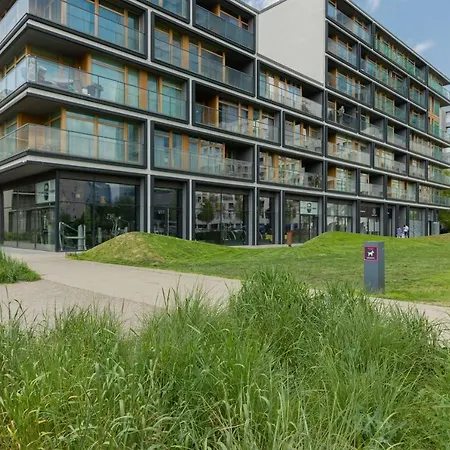 Cozy & Sunny For 4 Guests Kolejowa By Renters *